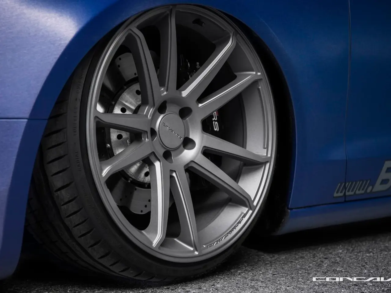 Exploring the Mystique of Roulette Wheel Design: Wagering on Color Combinations and Font Styles